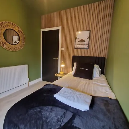 3 Bedroom Stylish Home Merthyr Merthyr Tydfil Exterior photo