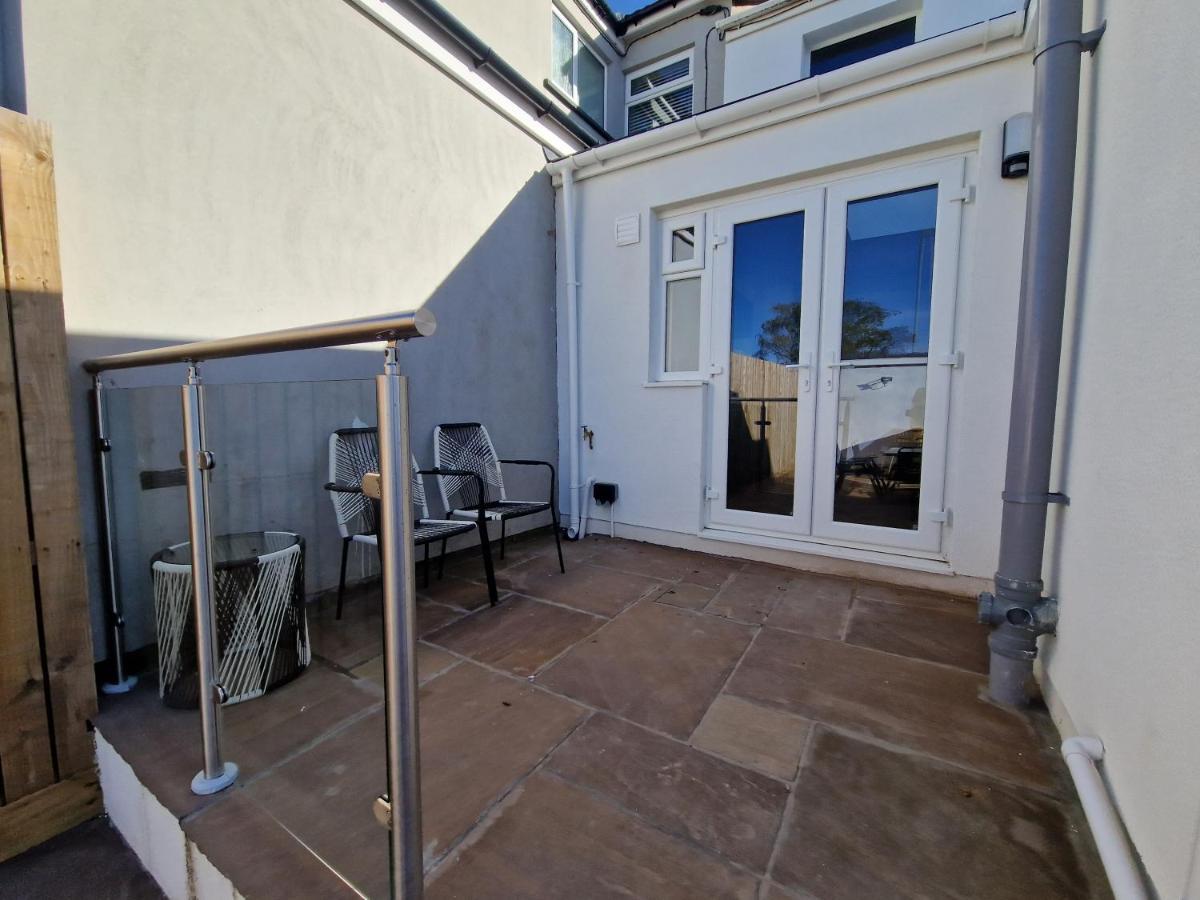 Holiday home 3 Bedroom Stylish Merthyr *